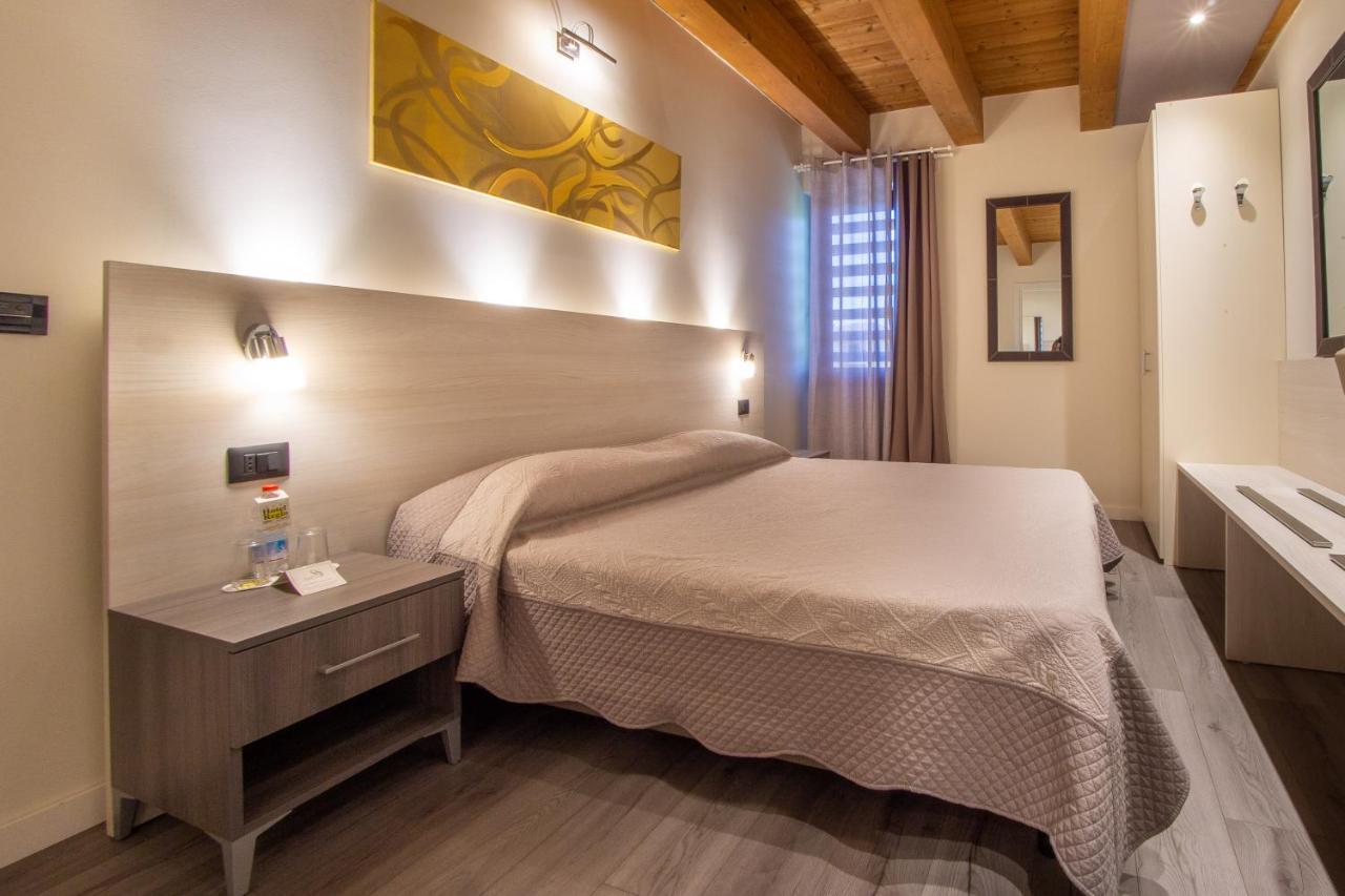 Hotel Regio Rubiera Buitenkant foto