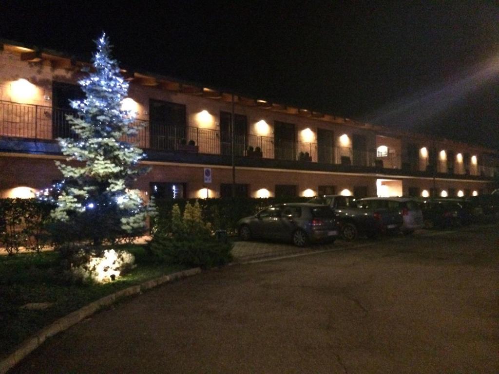 Hotel Regio Rubiera Buitenkant foto